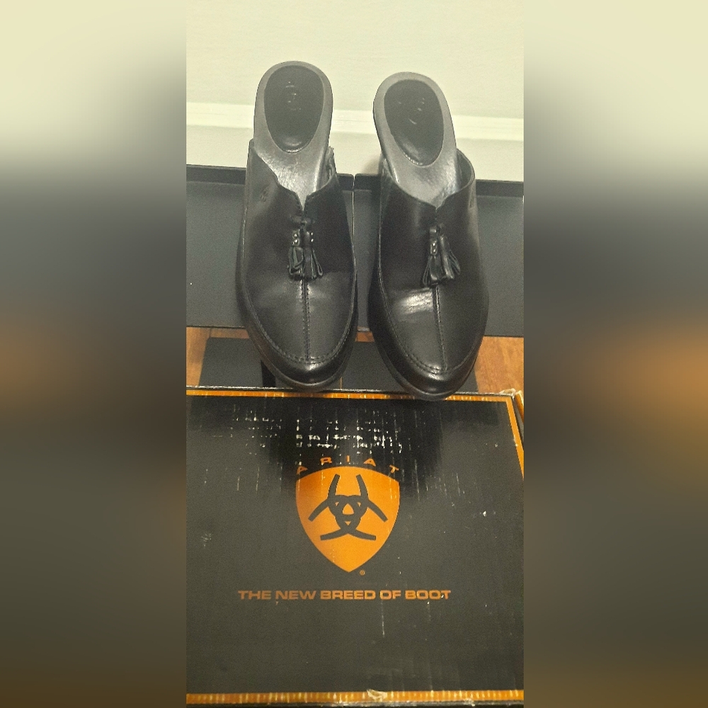 Ariat Women's Black Leather Mules, Size 7M, EUC
